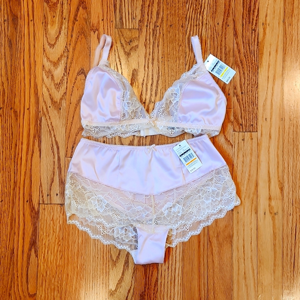 Pin Up Lingerie Set